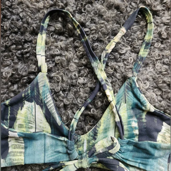 Midori Bikini in Palm - Picture 3 of 7